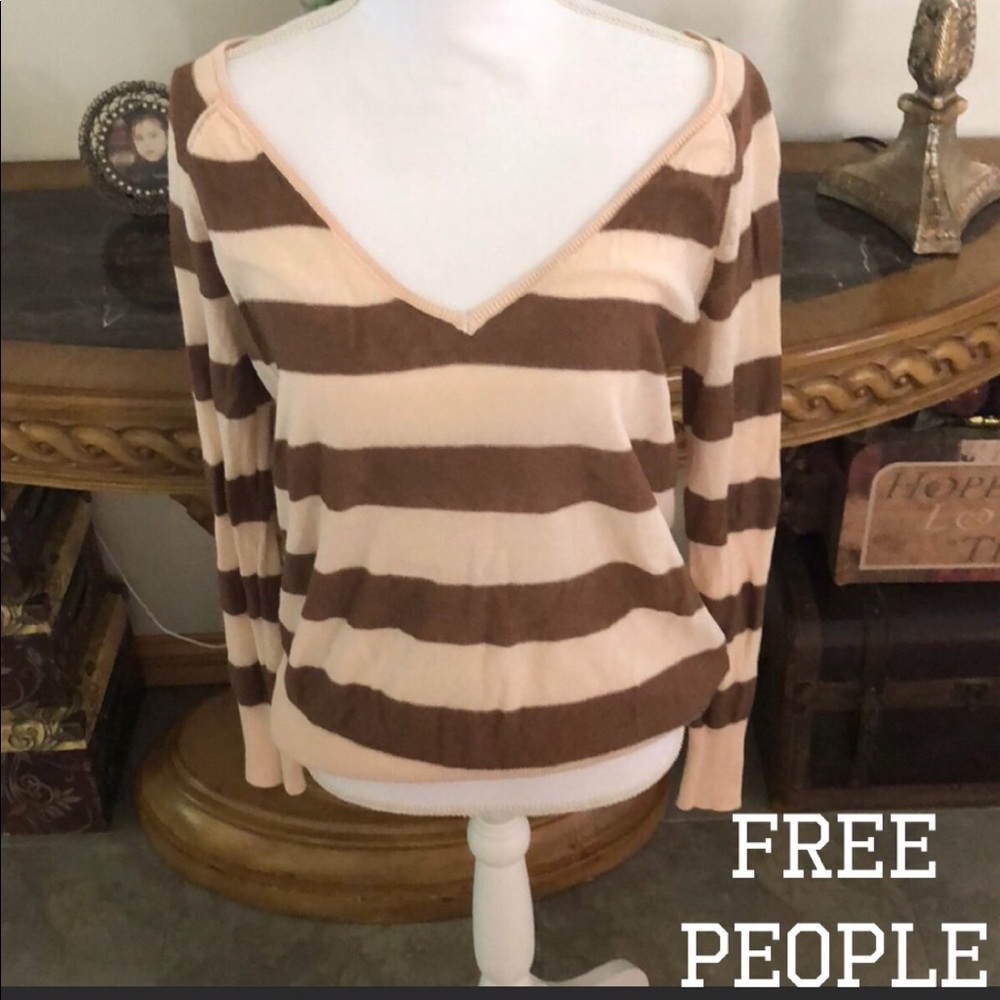 FREE PEOPLE TOP - Picture 2 of 6